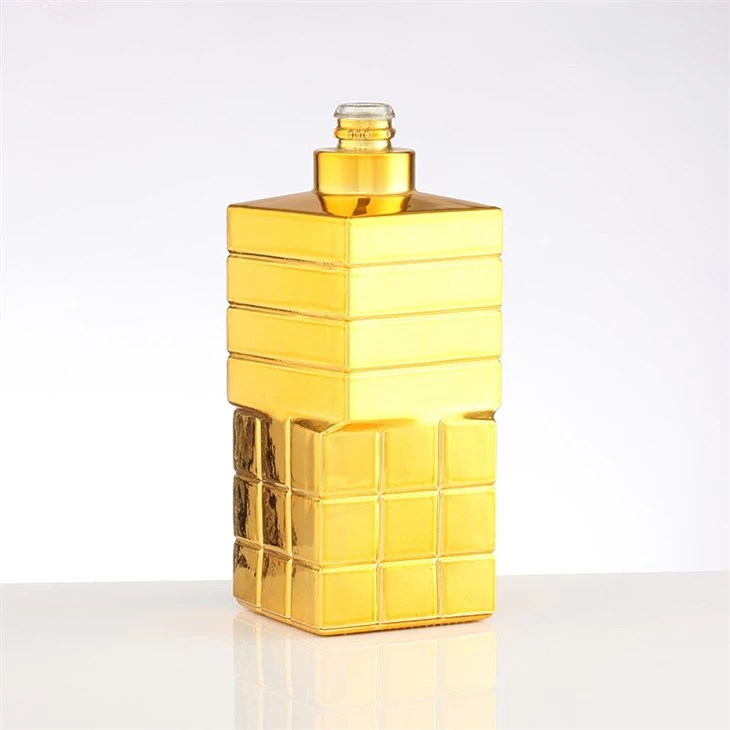 Square Golden Color Whisky Glass Bottle